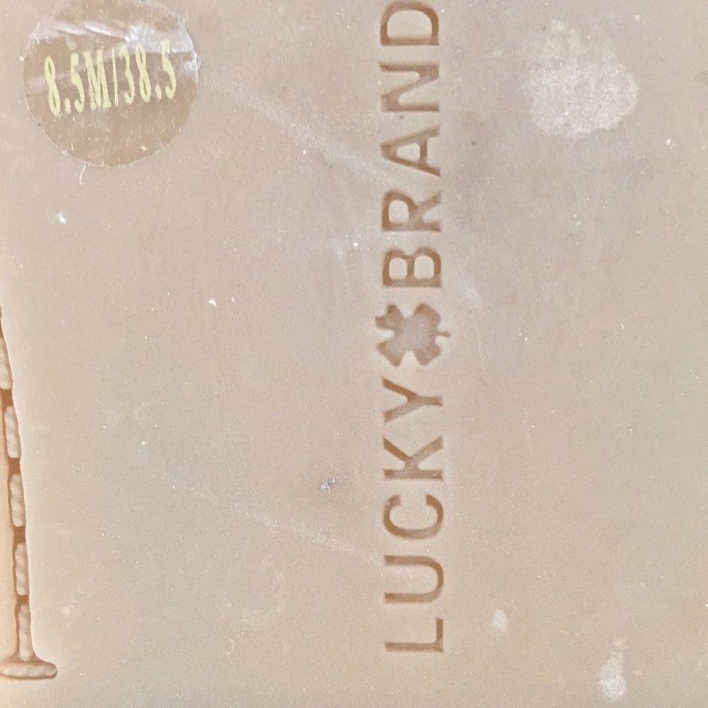 Lucky Brand Thong Sandal Natural Leather Sandal - Picture 7 of 7